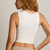 Asümmeetriline rüüsitud tank top vaniljes