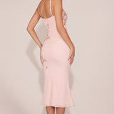 Kaunistatud Peekaboo Fluted-Hem Midaxi Kleit Roosas