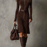Cambria Luxe Suede Eesluku Midi Kleid