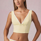 Lemon Yellow Stripe'iga kaelusdetailiga lühike topp