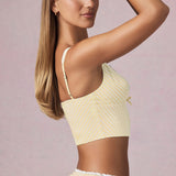 Lemon Yellow Stripe'iga kaelusdetailiga lühike topp
