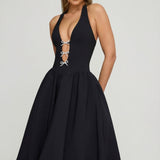 Halterneck Saba-Detail Midi Kleid Mustas