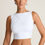 Kardinaalne avatud seljaga tank-top valges