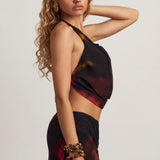 Halterneck Cowl Crop Top punases uduses trükis