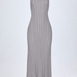 Seljatuge Halterneck Maxi Kleid hõbedases